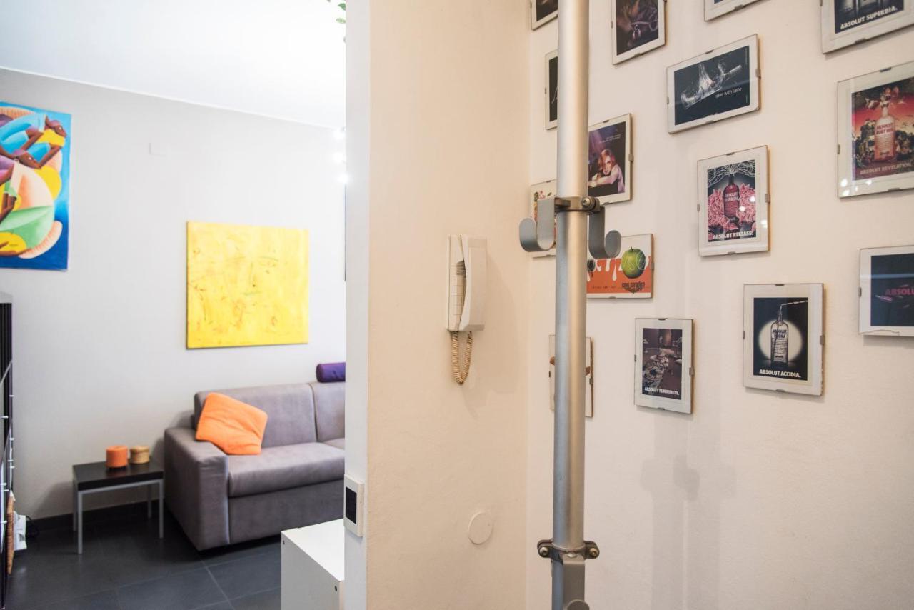 High Rise Studio Flat Near Metro Stop Milan Bagian luar foto